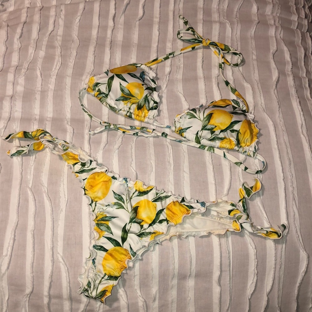 Lemon Printed Bikini Set